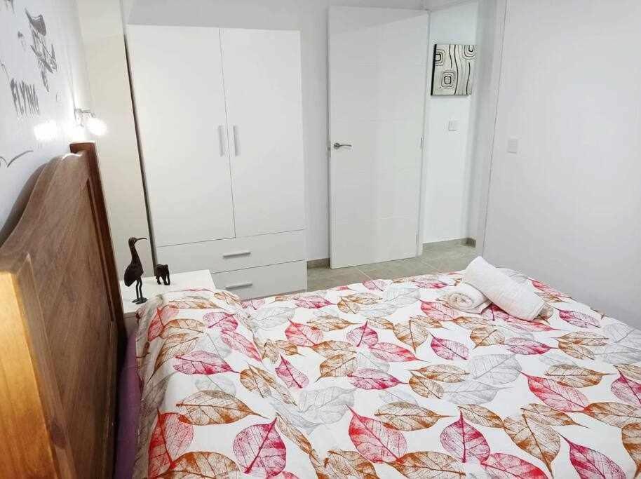 4 Aptos Fully Equipped Nearly Center